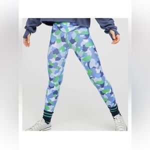 Aerie Blue and Green Camo  Print leggings NWT Size M